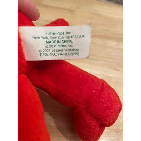 Elmo from Sesame Street red puppet 10 inch plush toy - Picture 6 of 9